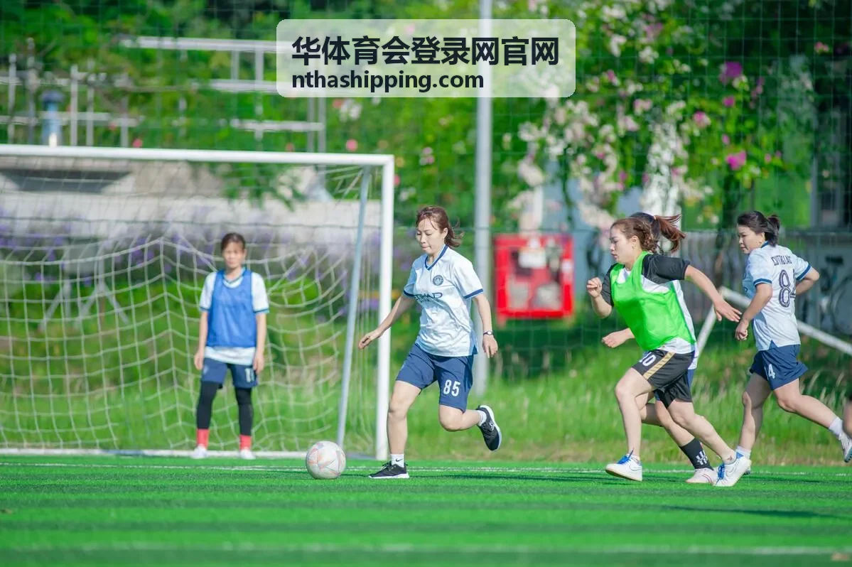 华体育会登录网官网工作人员服务现场画面